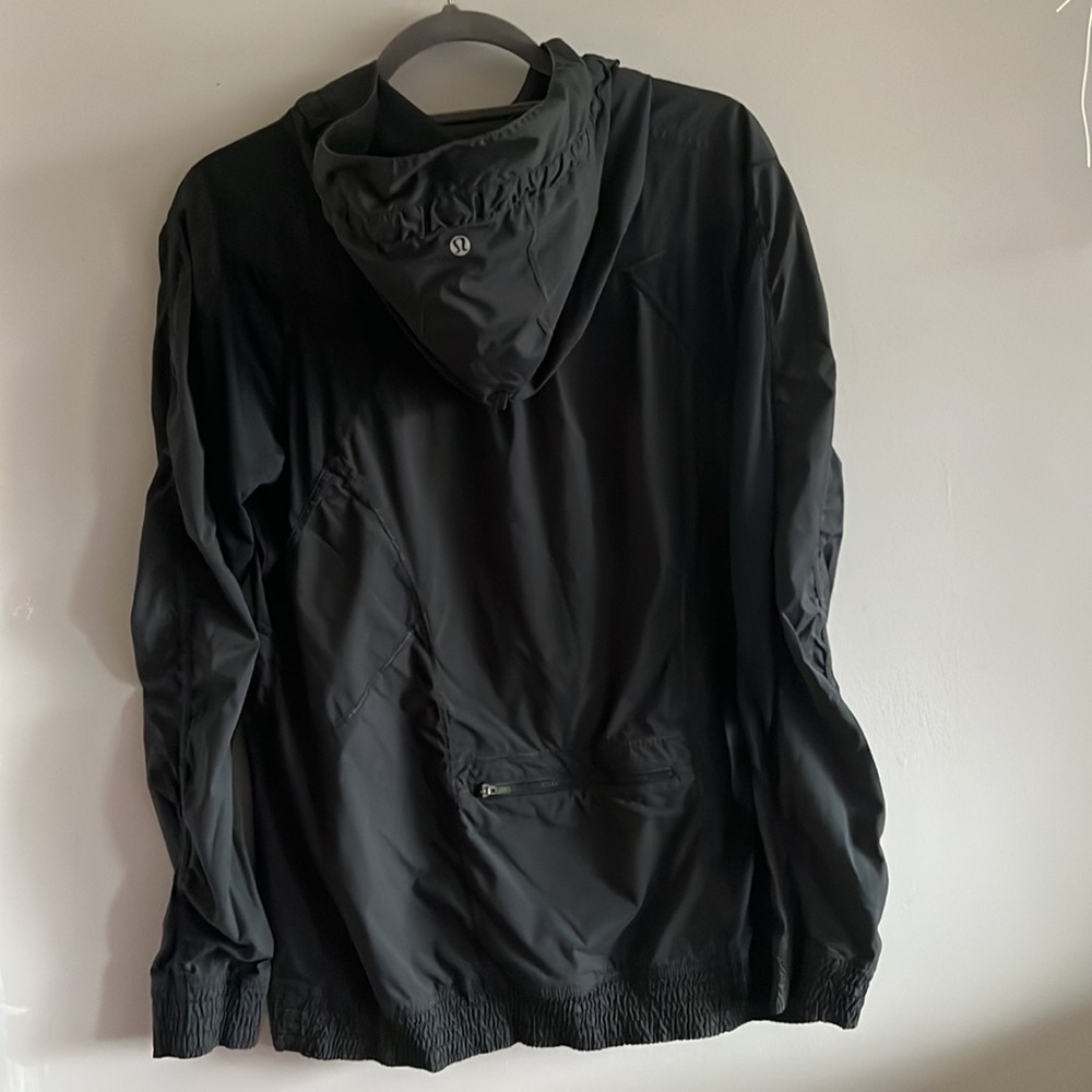Lululemon pullover lightweight jacket - Picture 5 of 9